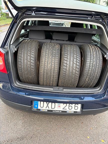 Volkswagen Golf V 8 of 10