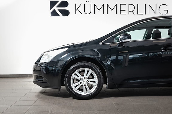 Toyota Avensis 17 of 27