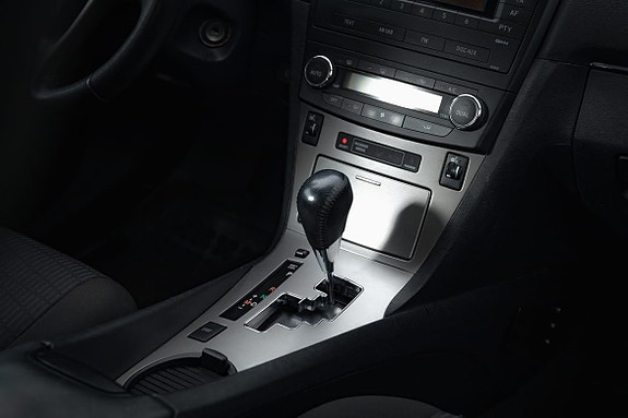 Toyota Avensis 22 of 27