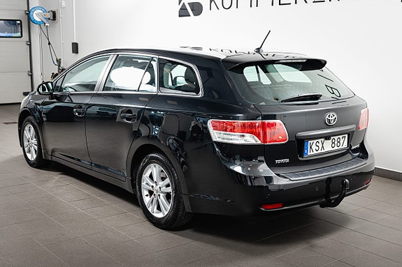 Toyota Avensis 6 of 27