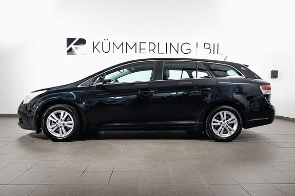 Toyota Avensis 3 of 27