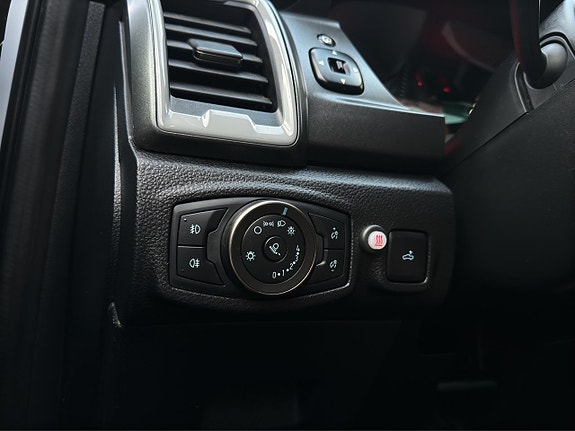 Ford Ranger Raptor 16 of 25