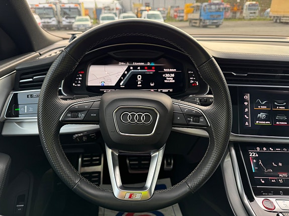 Audi SQ8 7 of 24