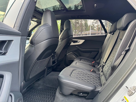 Audi SQ8 9 of 24