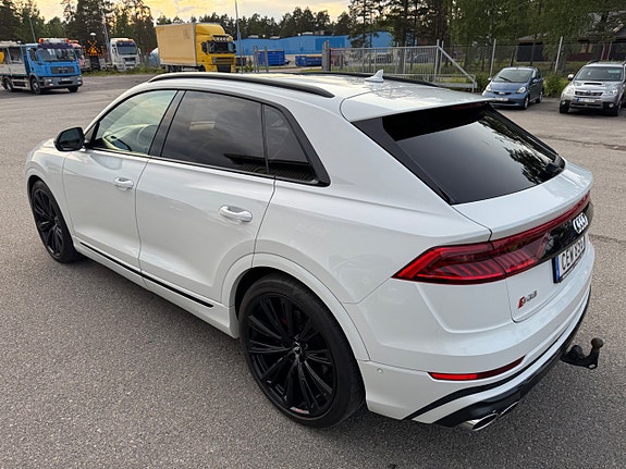 Audi SQ8 23 of 24