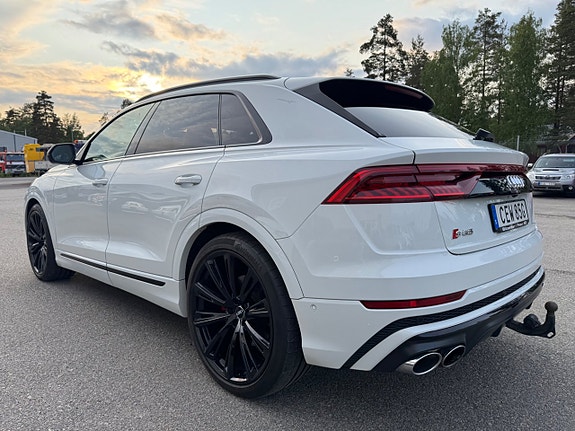 Audi SQ8 4 of 24
