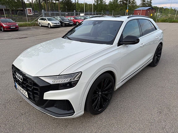 Audi SQ8 22 of 24