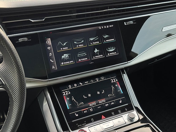 Audi SQ8 10 of 24