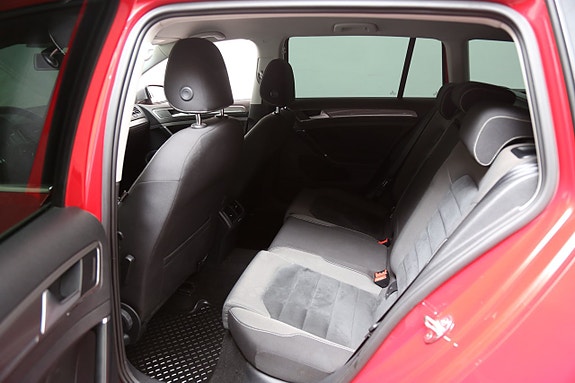 Volkswagen Golf Alltrack 24 of 25