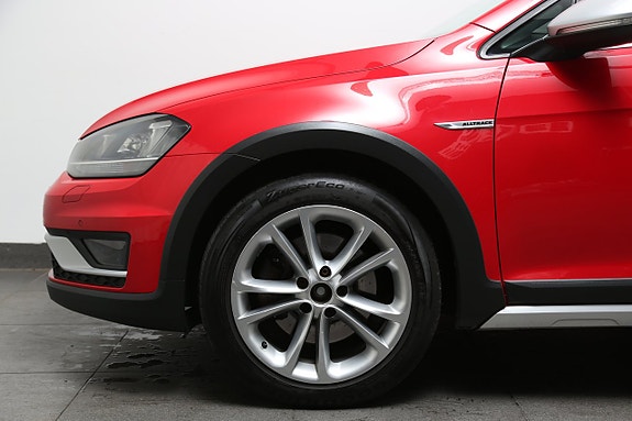 Volkswagen Golf Alltrack 8 of 25