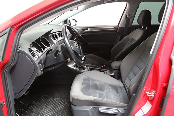 Volkswagen Golf Alltrack 11 of 25