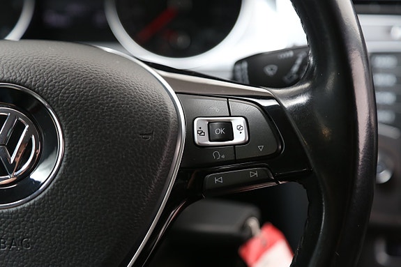 Volkswagen Golf Alltrack 17 of 25
