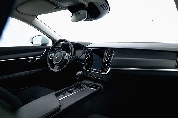 Volvo V90 12 of 27