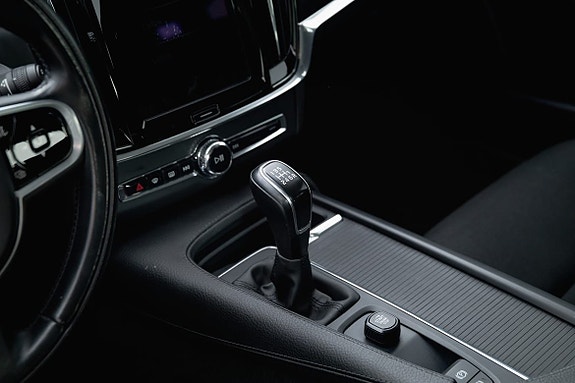 Volvo V90 18 of 27