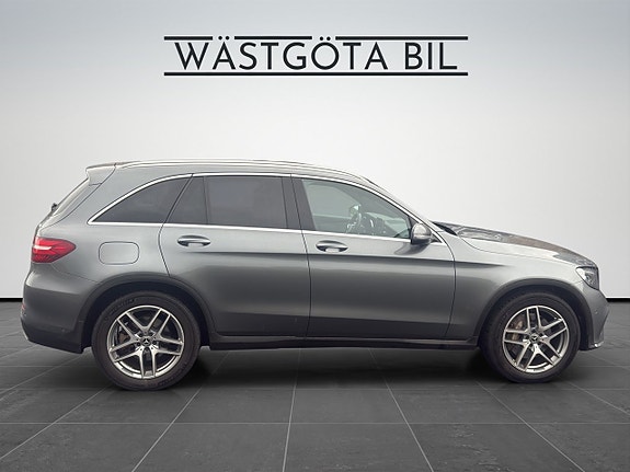 Mercedes-Benz GLC220 d 7 of 17