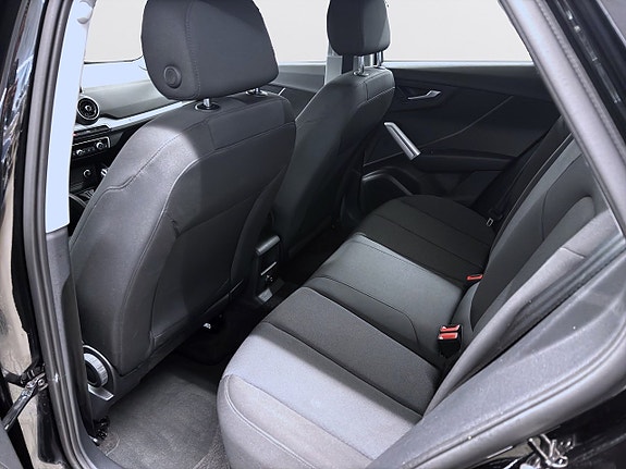 Audi Q2 8 of 13