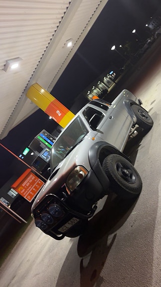 Nissan Navara 2 of 9