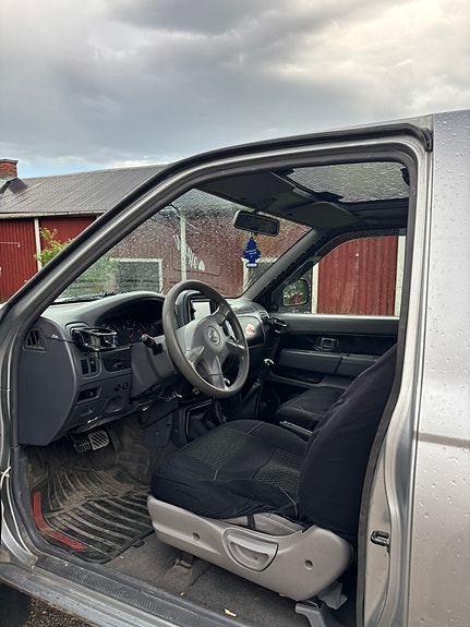 Nissan Navara 4 of 9