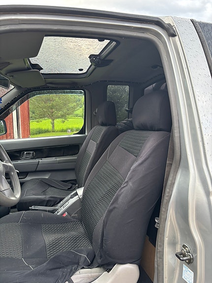 Nissan Navara 5 of 9