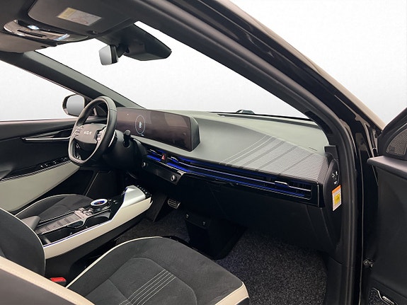 Kia EV6 17 of 30