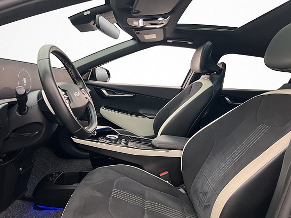 Kia EV6 14 of 30