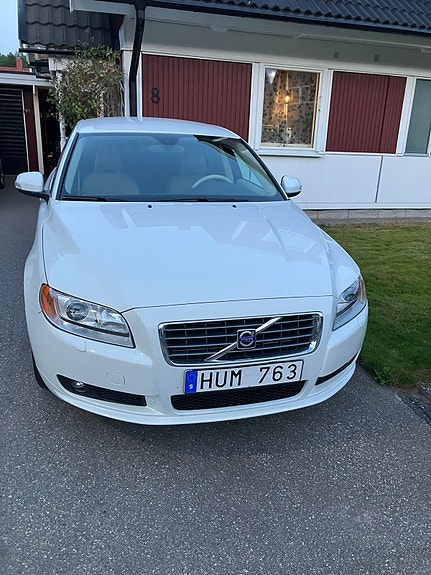 Volvo S80 3 of 11