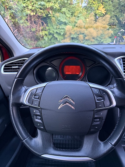 Citroen C4 10 of 16