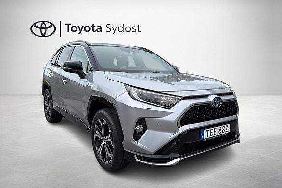 Toyota RAV4 7 of 20