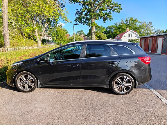 Kia Ceed 4 of 12