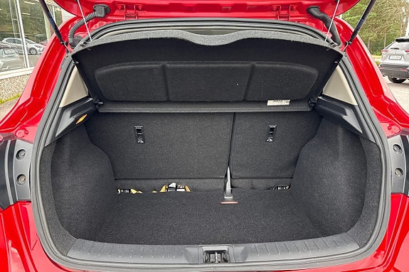 Nissan Pulsar 16 of 19