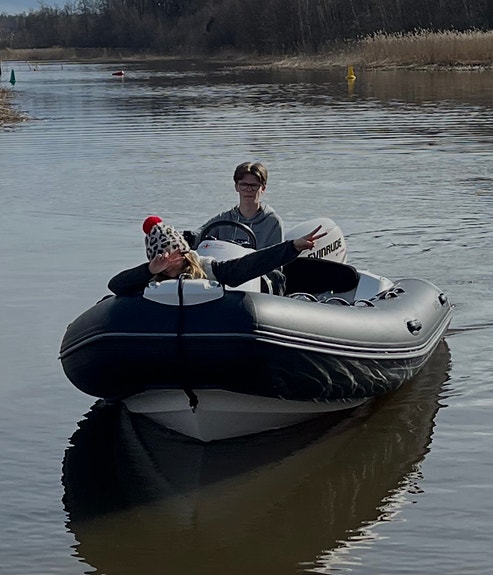 Brig Eagle 380 med Evinrude E-Tec 50hk 3 of 4