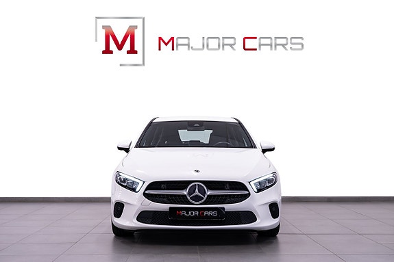 Mercedes-Benz A180 d 2 of 24