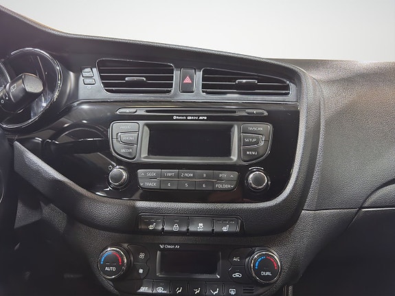 Kia Ceed 13 of 25