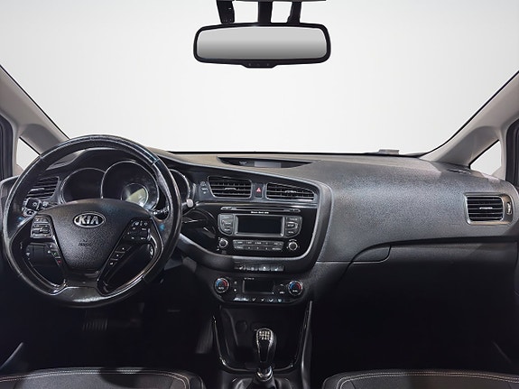Kia Ceed 18 of 25