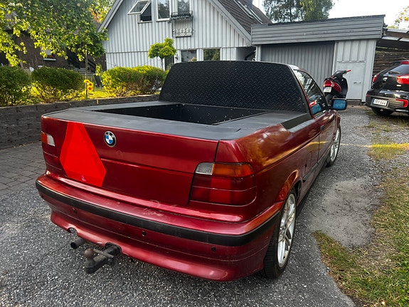 BMW 316i 4 of 6