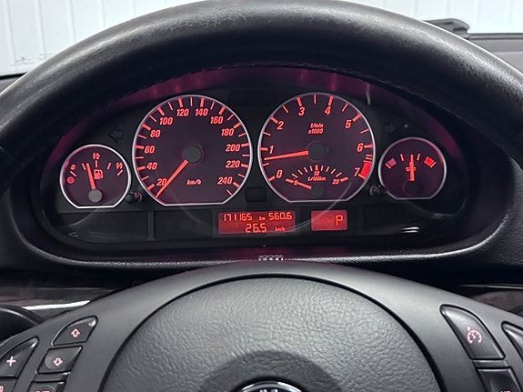 BMW 330Ci 17 of 22