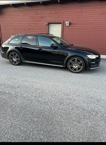 Audi A6 allroad 2 of 6