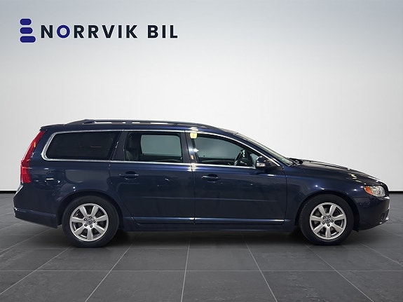 Volvo V70 3 of 28
