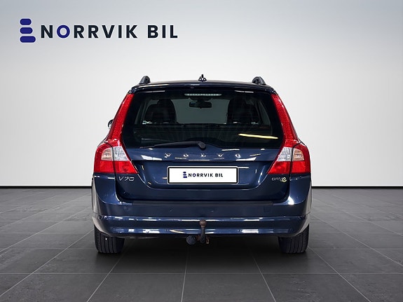 Volvo V70 7 of 28
