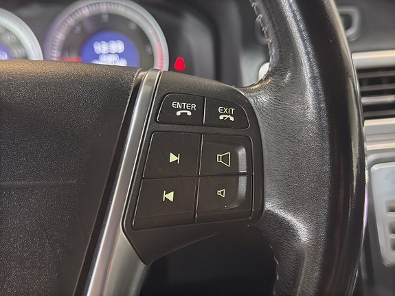 Volvo V70 25 of 28