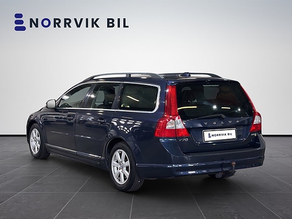 Volvo V70 5 of 28