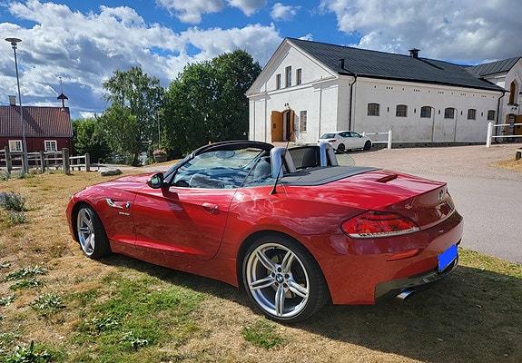 BMW Z4 2 of 9