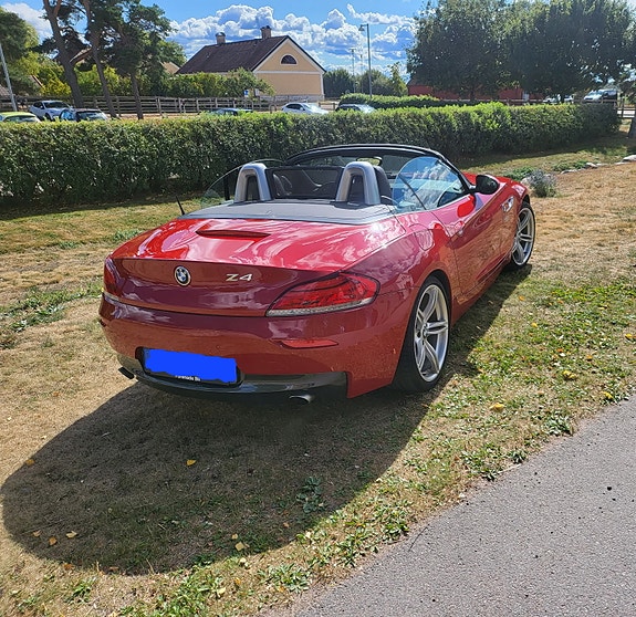 BMW Z4 3 of 9