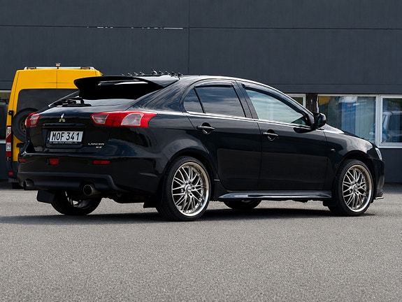 Mitsubishi Lancer 5 of 11