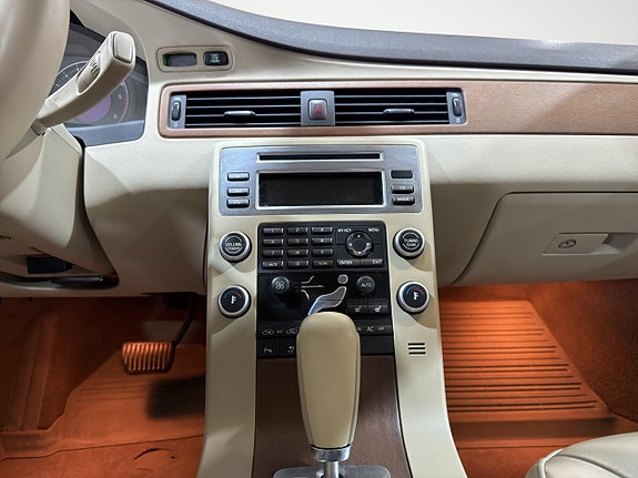 Volvo S80 15 of 25