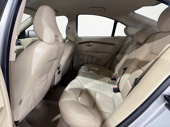 Volvo S80 11 of 25