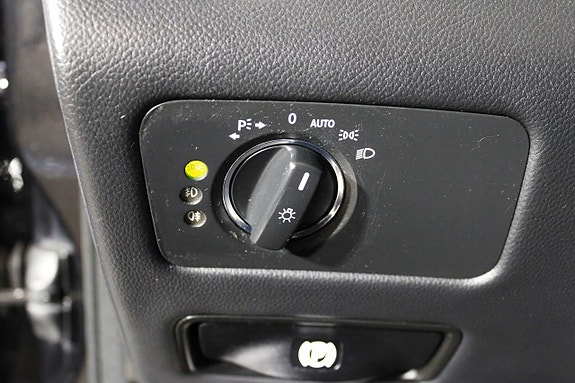 Mercedes-Benz CLS500 23 of 25