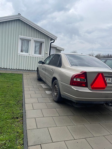 Volvo S80 5 of 5
