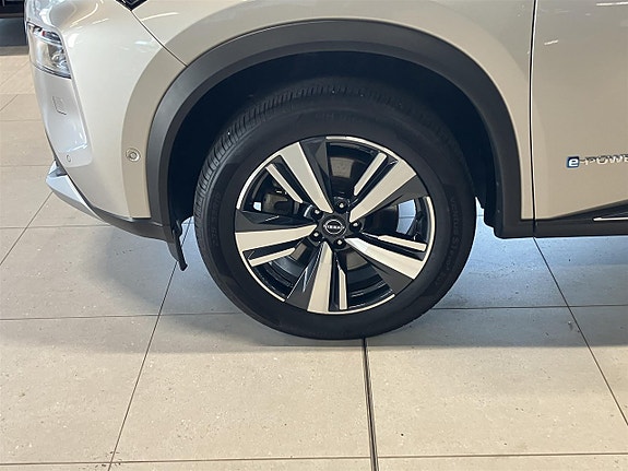 Nissan X-Trail 17 of 17