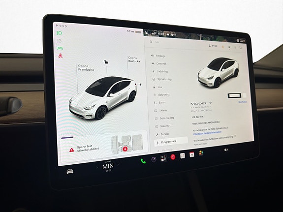 Tesla Model Y 26 of 30
